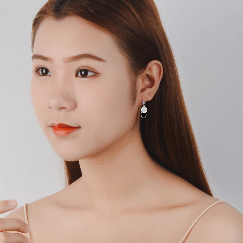 

JYouHF Summer Style White Black Round Circle Earrings for Women Fashion Simple White Gold Plated Earrings Jewelry Brincos 2020