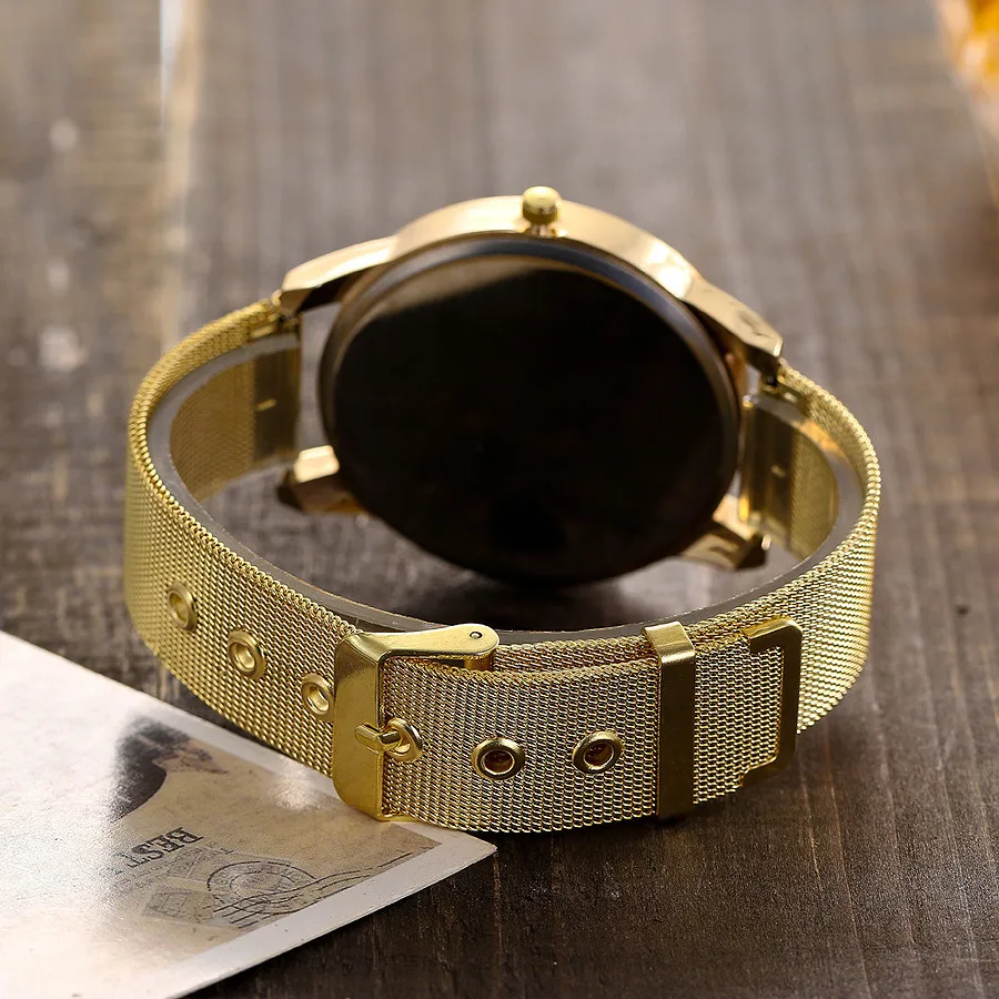 Женские наручные часы Vansvar кварцевые аналоговые из нержавеющей стали с мраморным