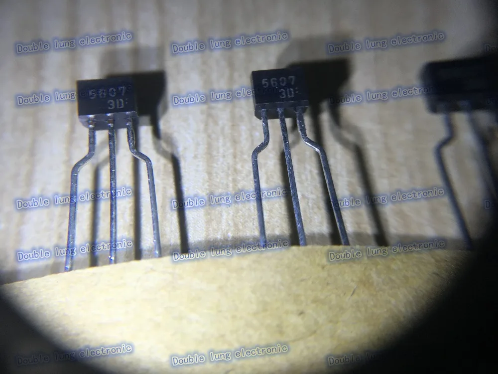 

10PCS/LOT 2SC5607-AC 2SC5607 5607 TO92S NPN SILICON RF TRANSISTOR (DC/DC Converter Applications)