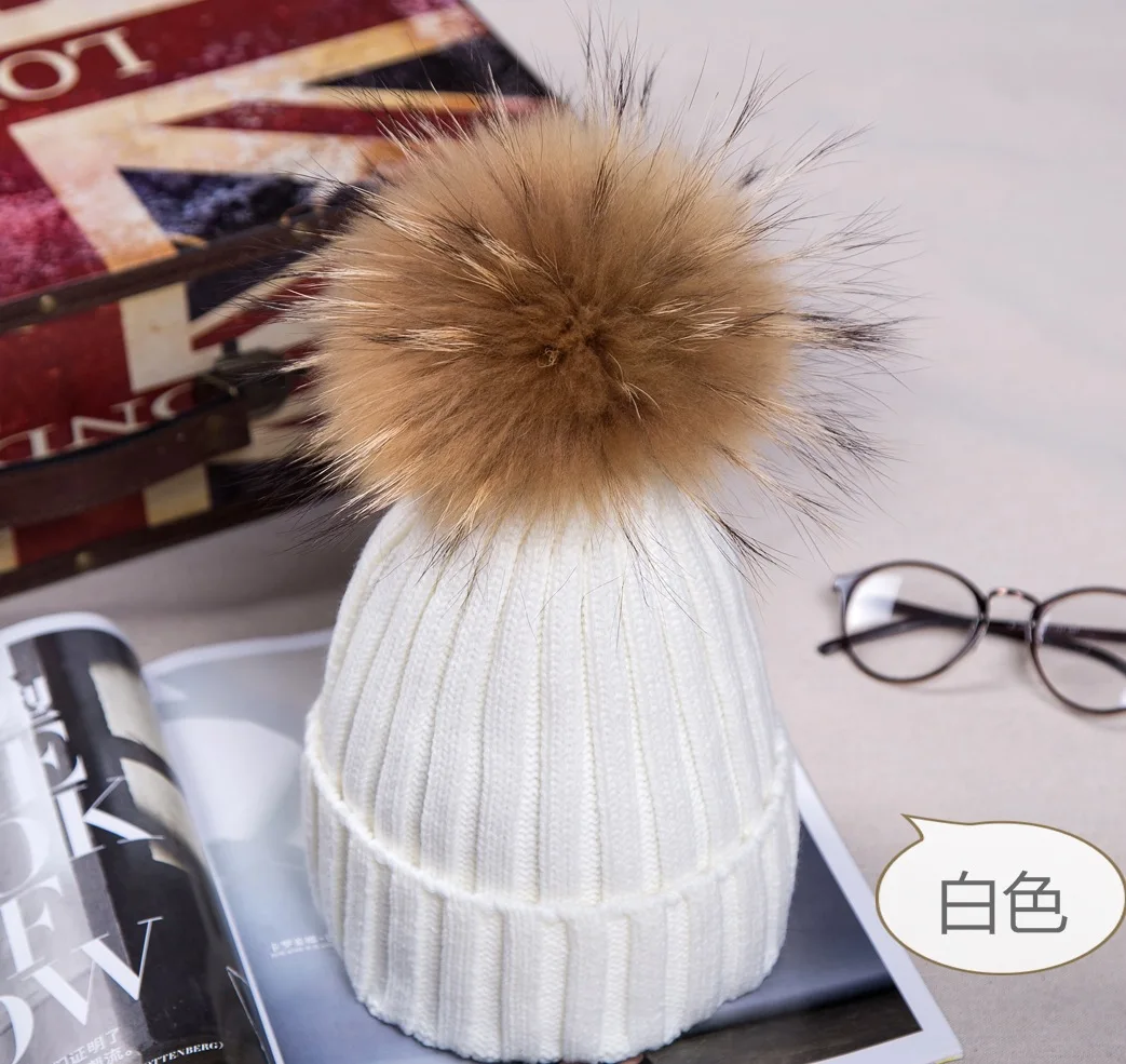 2018 Winter Autumn Fashion Women Knitted Beanies Caps 100% Real Raccoon Fur Pompom 15cm Beanie Hats For Women Thick Female Cap