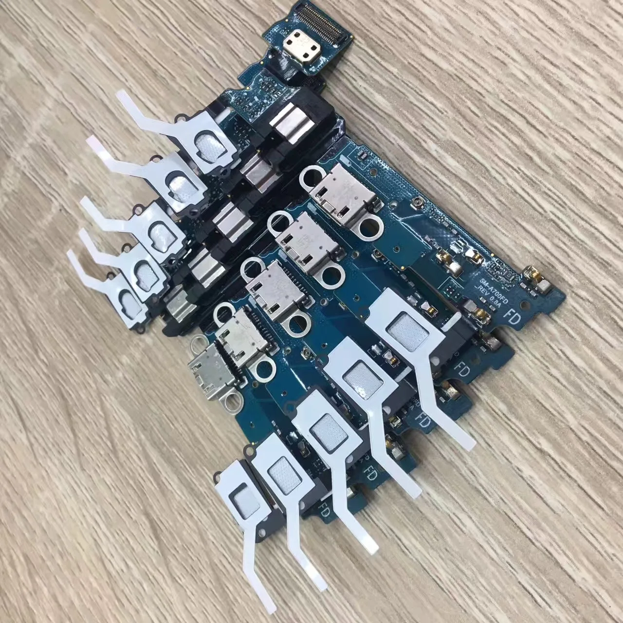 

A700FD Charger Port Ribbon Replacement Parts For Galaxy A7 A700FD USB Charging Flex Cable Audio Jack With Tracking
