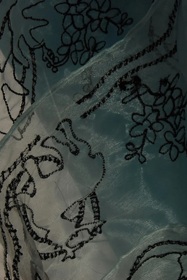 

Tim Burton's Alice Cosplay In Wonderland Costume Blue Dress Costume Dress Full Sets Halloween Carnival Women Costumes