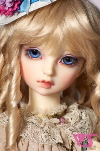

Free Shipping!Makeup&eyes Included!Top Quality 1/3 bjd Lorina Female Doll Girl Toy Best Cute Toy Adult Kid Gift Exquisite Art