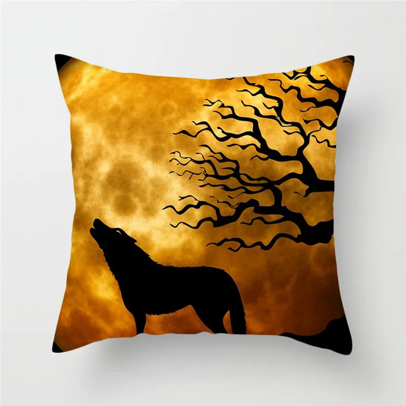 

Fuwatacchi Fantasy Wolf Cushion Cover Wolf with Wings Throw Pillow Covers Wild Wolf Howl at Moon Pillowcases For Sofa Decor