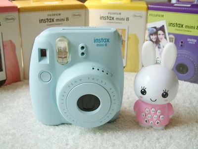 Камера моментальной печати Fujifilm Instax Mini 8 цвет красный розовый синий черный желтый
