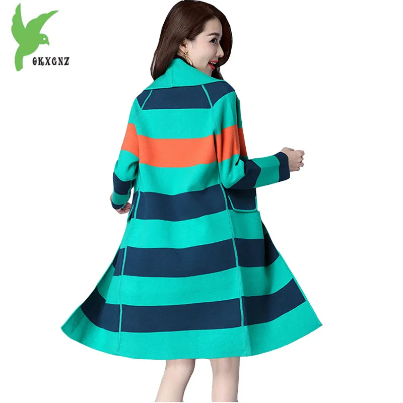 Женский трикотажный кардиган в полоску повседневный длинный свободного покроя