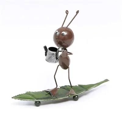 Ant pot Творческий Утюг Ant Божья коровка миниатюрные фигурки украшения мультфильм насекомых Модель рабочего ремесла домашний декор детские игрушки подарки - Цвет: Ant pot
