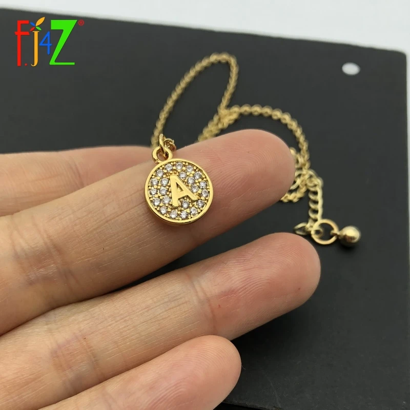 

F.J4Z New Hot Alphabet Pendants Golden Copper Mini 26 Letters Necklaces Sparkling Zircon Crystal Coin Initial collares