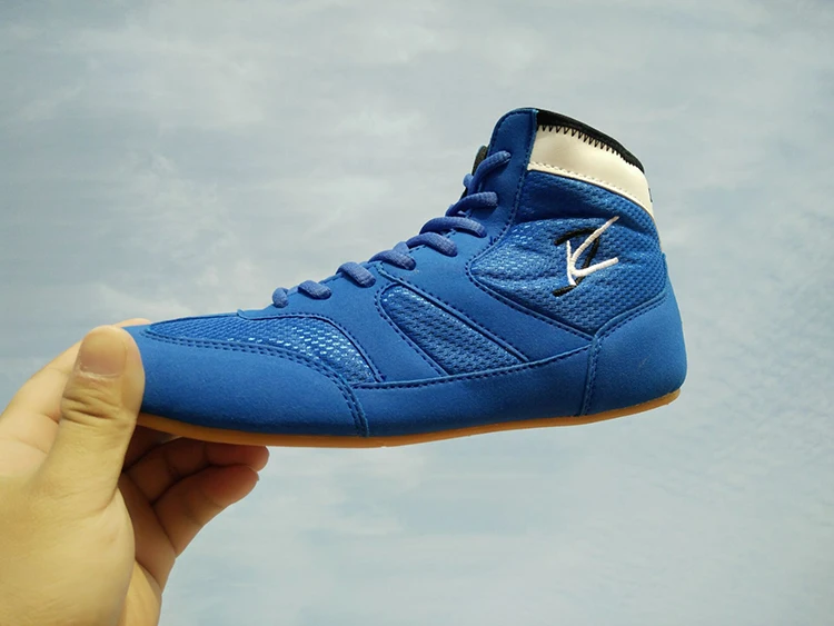 Подлинная VeriSign борьба обувь красный и синий бороться кроссовки сухожилия в конце