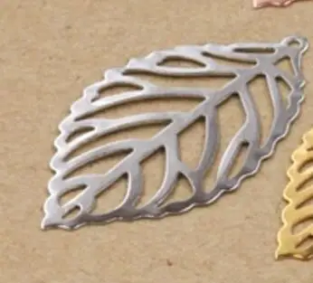 Silver 50 шт./лот 35x20 мм полый медный листочек Подвески DIY Ювелирные изделия винтажный браслет ожерелье подвеска Подвески Материал ювелирных изделий - Окраска металла: Silver
