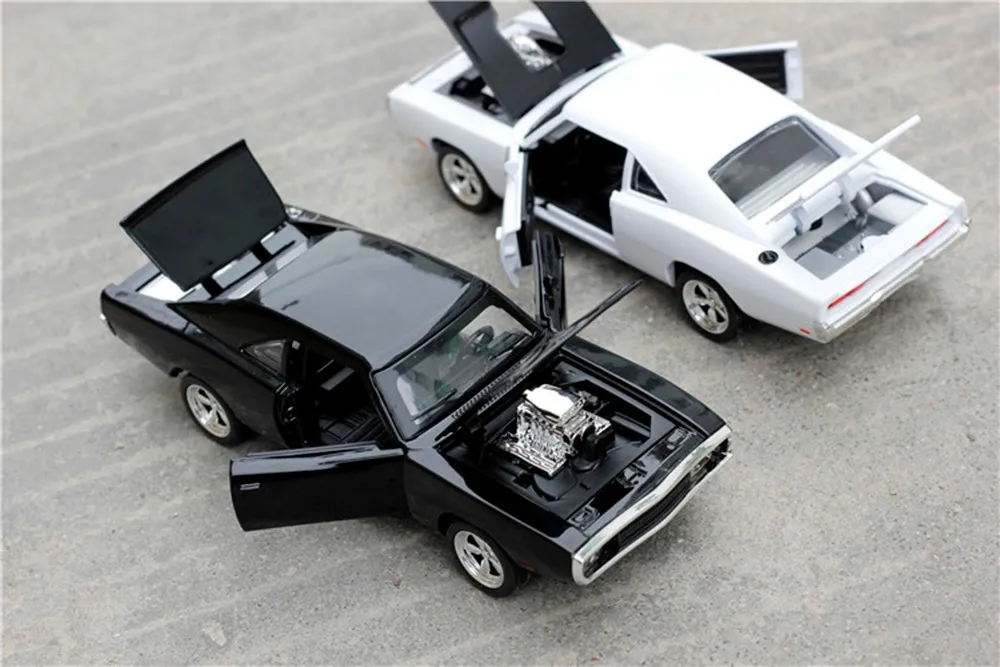 1:32 Dodge зарядное устройство Форсаж легированные модели автомобилей детские игрушки для детей Классические металлические автомобили