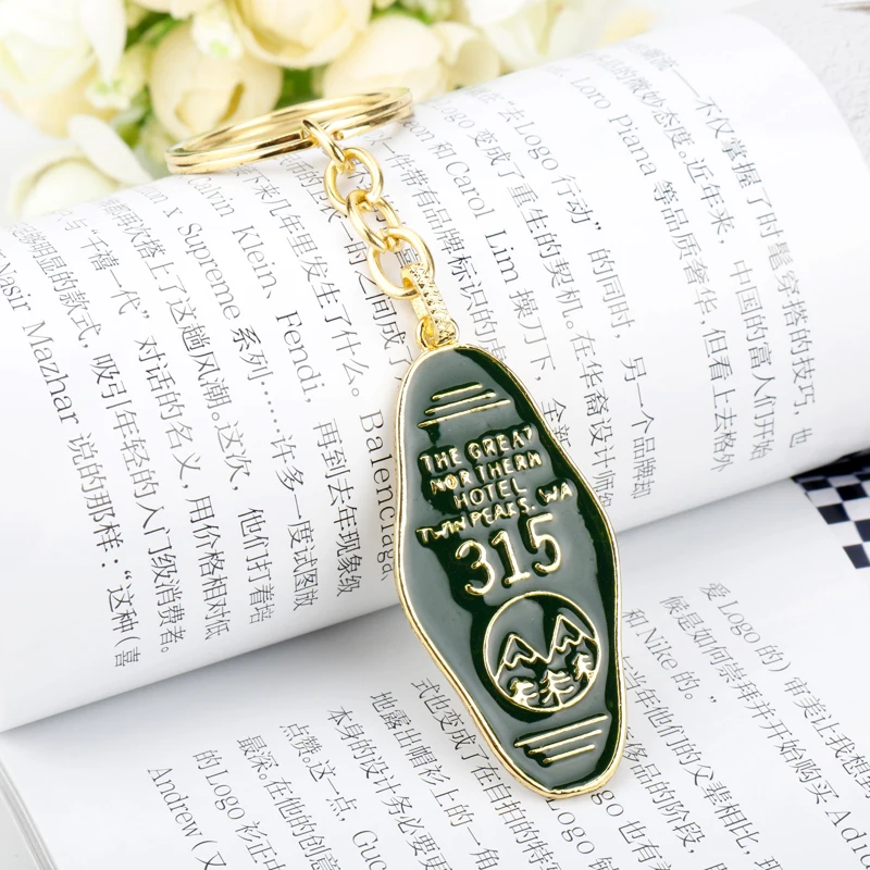 dongsheng TV Jewelry Twin Peaks 315 Logo Keychain Pendants The Great Northern Hotel Chaveiro Green Men Lady Metal Car Keyring-50 | Украшения