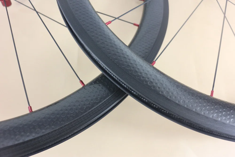 Супер легкий 50 мм Высота шоссейный велосипед клинчер карбоновая колесная