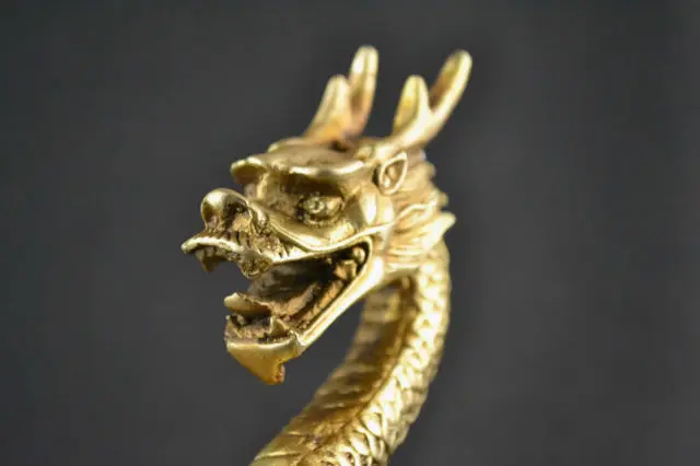 

Arts Crafts Copper Elaborate Chinese Collectible Decorate Handwork Old Brass Stand Dragon Statue