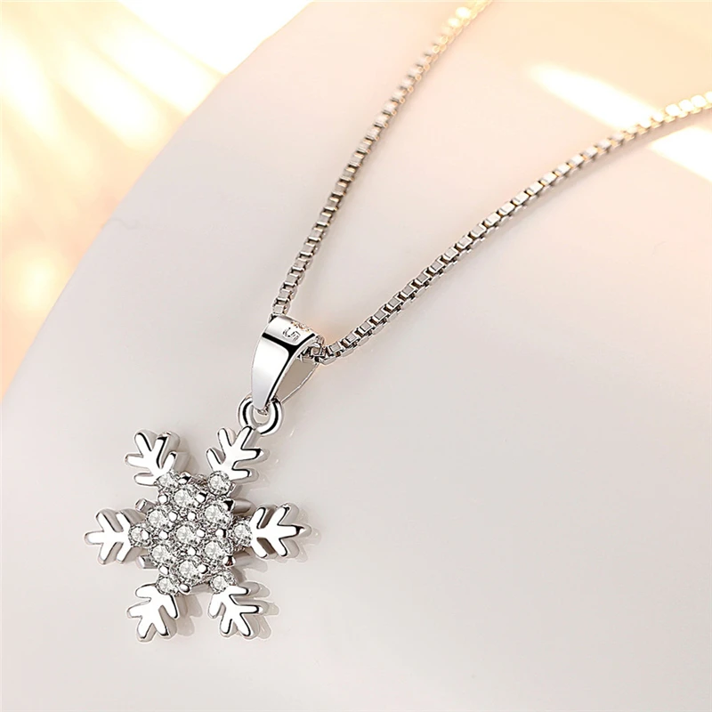 

KOFSAC Luxury Zircon Snowflake Pendant Fashion Jewelry 925 Sterling Silver Necklaces For Women Christmas Party Accessories Gifts