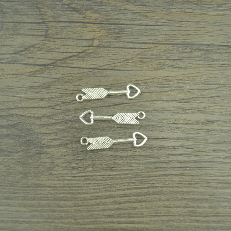 35 шт. винтажные тибетские посеребренные шармы-стрелы металлические подвески