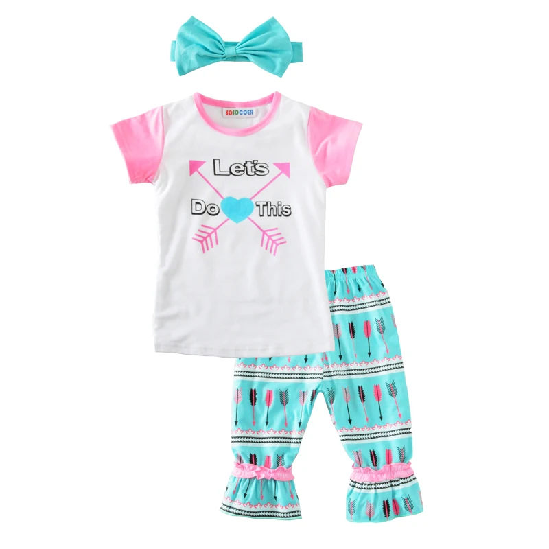 Комплект одежды для девочек из футболки со стрелками и сердечками штанов повязки