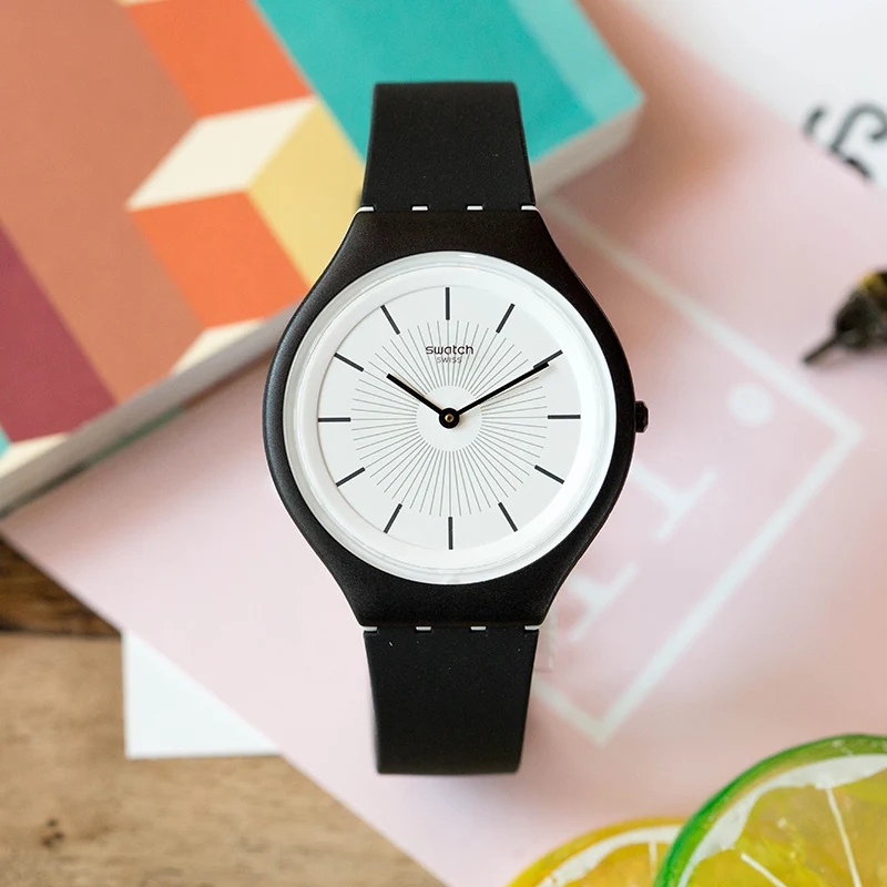 Swatch Серия кожи Стильные черные кварцевые часы для мужчин и женщин SVUB100|Кварцевые