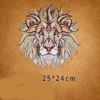 2018 new lion with embroidered patches fashion applique lron on patch for clothes bags diy decal apparel accessory 1pcs