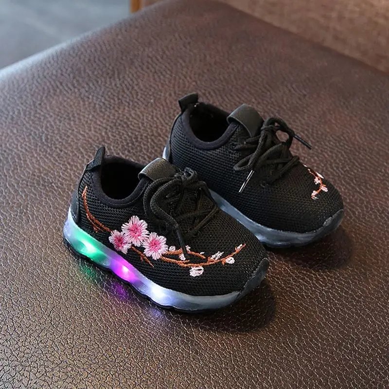 Детская обувь для девочек и мальчиков светящиеся туфли 2018 повседневные