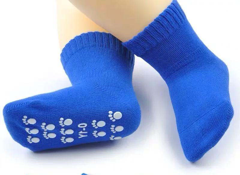 1 pcs Хлопковые носки ярких цветов для малышей, нескользящие носки с резиновой подошвой, демисезонные теплые носки-тапочки для мальчиков и девочек 0-5 лет - Цвет: 1 pcs