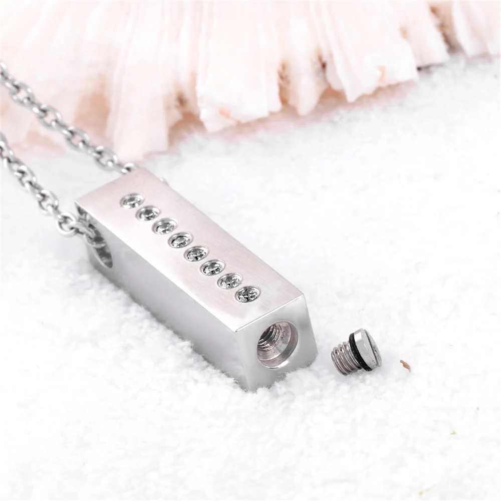 Женское украшение в виде кубика, с пеплом