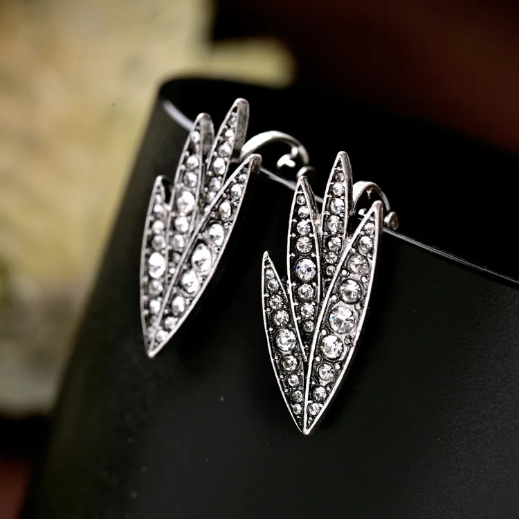 Мода уникальный стиль панк дискотечный шар мода прилив оставляет серьги клип |