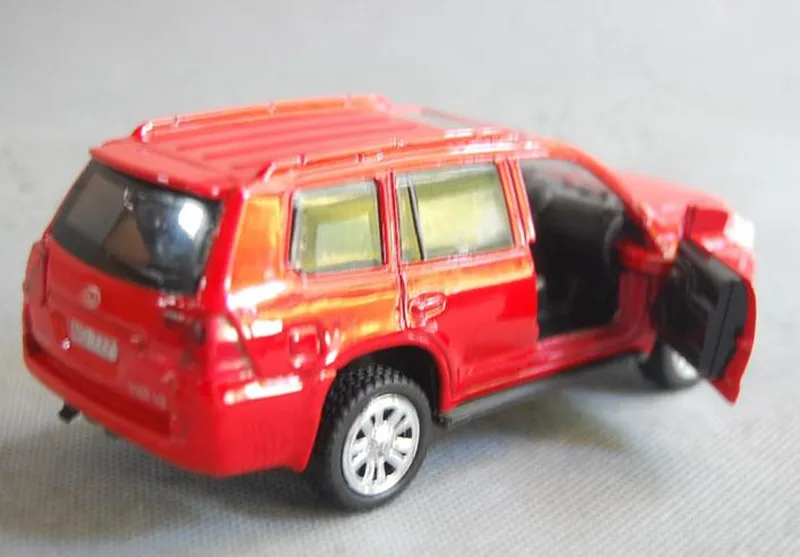 1:32 Модели автомобилей из сплава высокая симуляция внедорожника Toyota