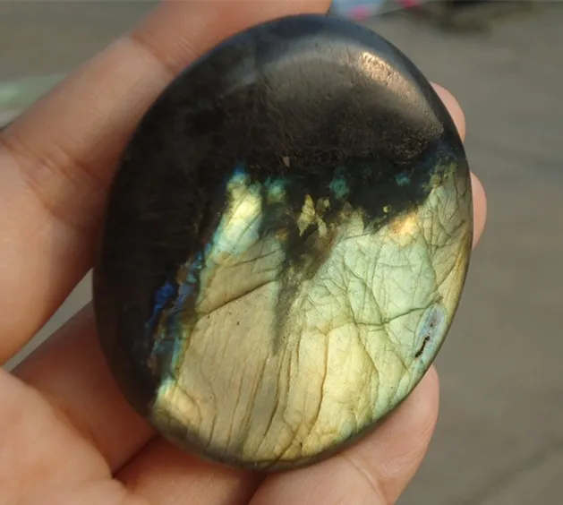 

NATURAL MOON STONE Labradorite CRYSTAL Shine 65g