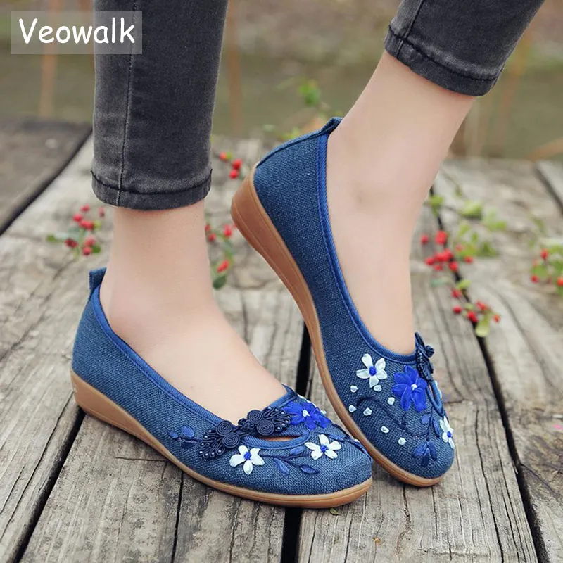 

Veowalk Brand 3D Flowers Appliques Women Linen Slip on Ballet Flats Breathable Fabric Ladies Casual Chinese Shoes Ballerina