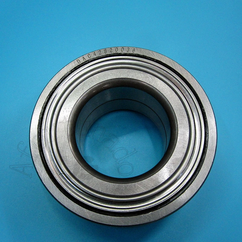 Подшипник ступицы автомобиля DAC42820036/GB12163S04(SNR)/561481/446047CA 42*82*36 мм из хромированной