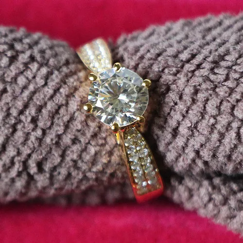 Серебряное кольцо Starlight покрытое желтым золотом 2Ct женское для свадьбы из серебра