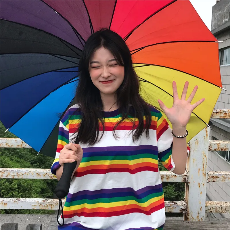 Новая летняя Корейская футболка ulzzang Harajuku bf wind свободная в радужную полоску с