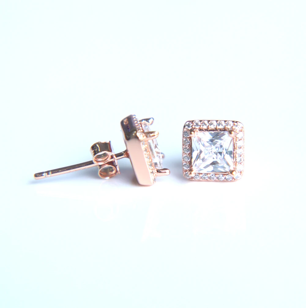 Сверкающие квадратные серьги-гвоздики цвета розового золота с сердечками и