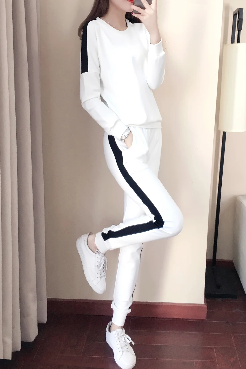 Autumn And Winter Women's New Korean Wide-leg Pants Knit Suit Fashionable Temperament Two-piece |