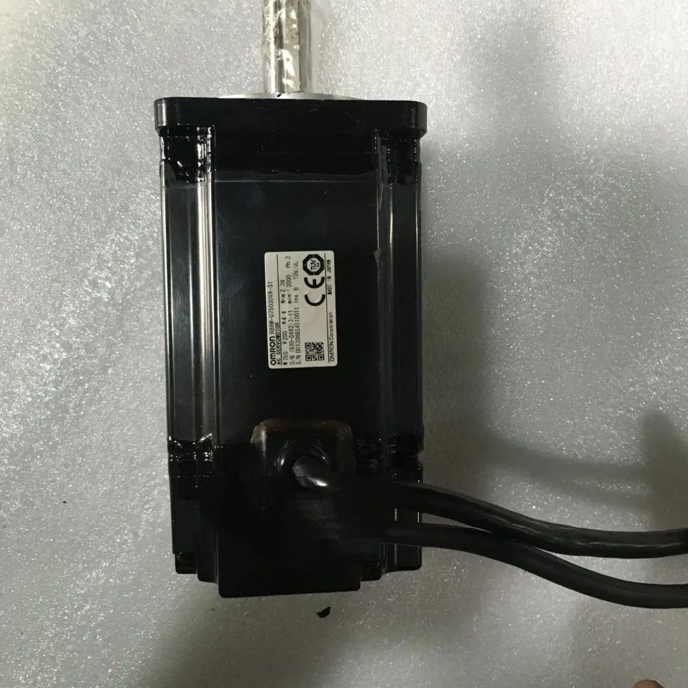 

Servo motor R7M-A75030VA-S1 , Used one , 90% appearance new , 3 months warranty , fastly shipping