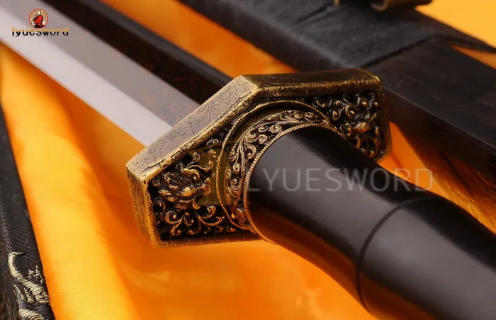 Люесворд китайский меч ручной работы Цзянь Дамаск острое лезвие красный