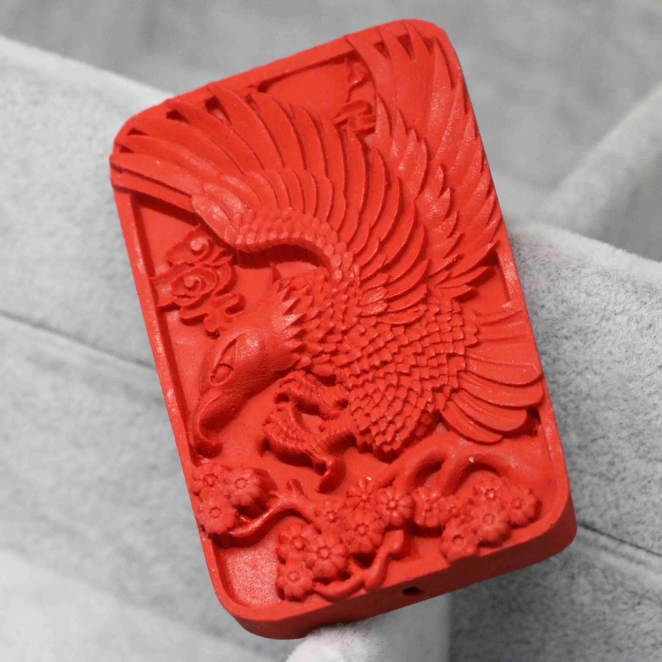 Синтетический красный Cinnabar резьба Животное орел большой кулон амулеты для