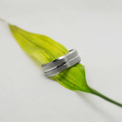 НОВЫЕ ПОСТУПЛЕНИЯ Мужчины Женщины Мода Серебряный Цвет Рифленая Обручальное Band