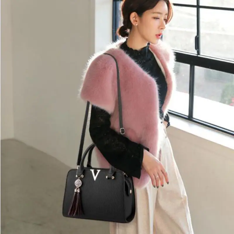 

Women Leather Handbag Tassel Luxury Handbags Women Bags Designer Crossbody Bag for Women 2019 Sac a Main Ladies Hand Bag FC-113