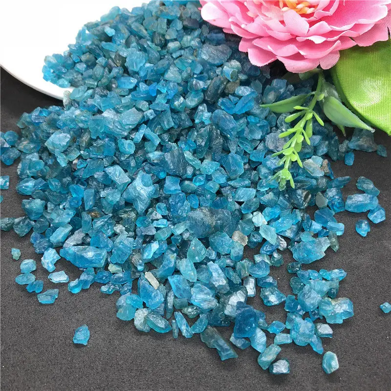 

50 г Натуральный Синий Апатит, драгоценный камень, небольшой шероховатый камень, минеральный декор, натуральные кварцевые кристаллы, кварце...