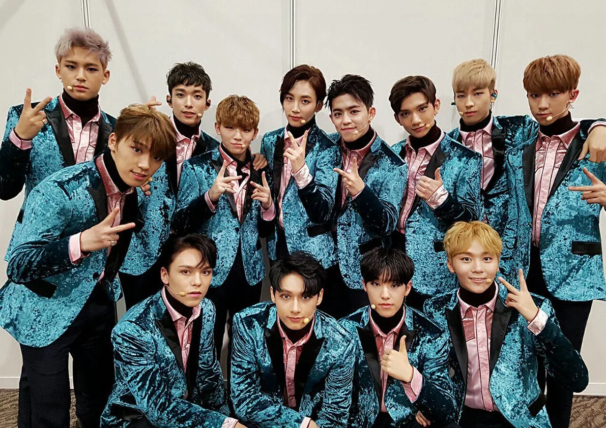 K-POP, 17 плакатов, белая бумага с покрытием, прозрачные печатные плакаты, домашний декоративный Рисунок для бара, наклейки на стену