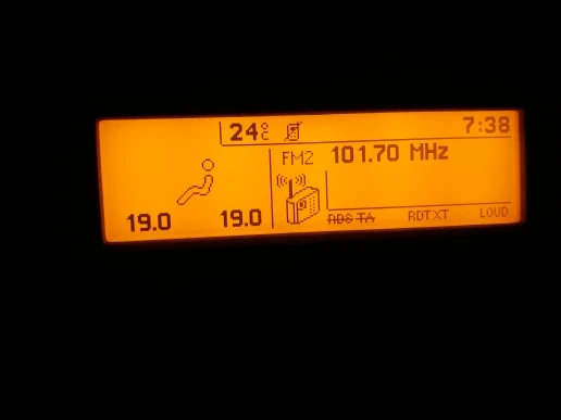 Автомобильный экран 5 меню с поддержкой французского USB двухзонный воздушный