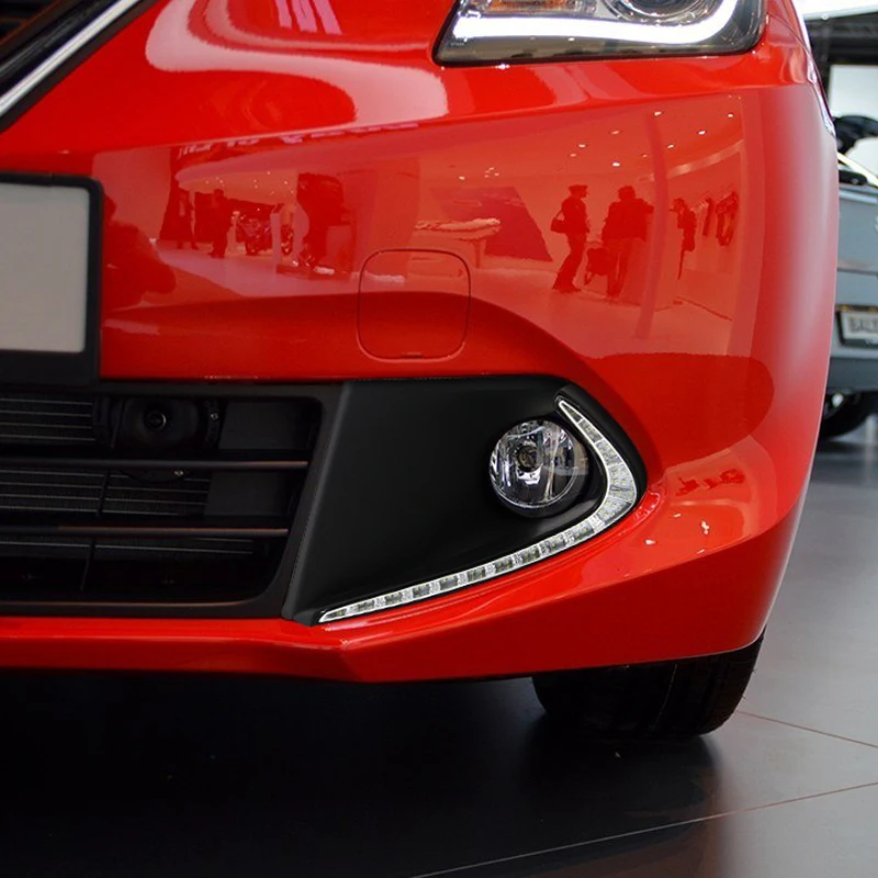 Hlxg светодиодный DRL дневные ходовые огни для SUZUKI Baleno 2016 2017 с желтым поворотным