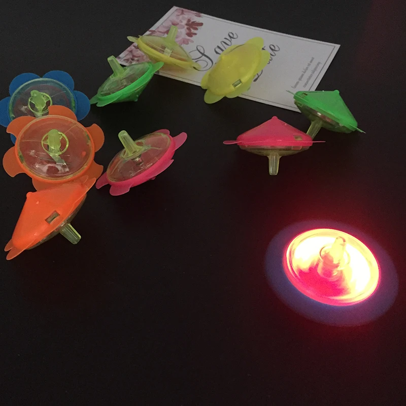4 шт/детскими приятелями вспышка светильник гироскопа порвать скучно 2019 модного