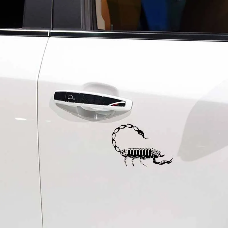 

YJZT 15.2CM*10.8CM Scorpion Crawl Thriller Decal Vinyl Car Sticker Cartoon Black/Silver C19-0404