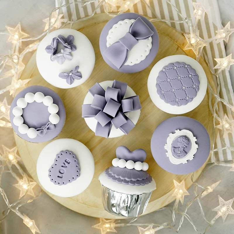 

Purple simulation fondant cake Cupcake model