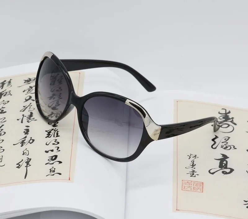 Очки солнцезащитные женские в винтажном стиле 167 м | Аксессуары для одежды