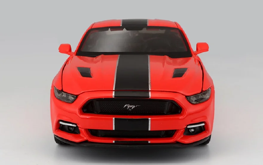 Maisto 1:24 2015 Ford Mustang GT 5 0 красная литая под давлением модель гоночный автомобиль