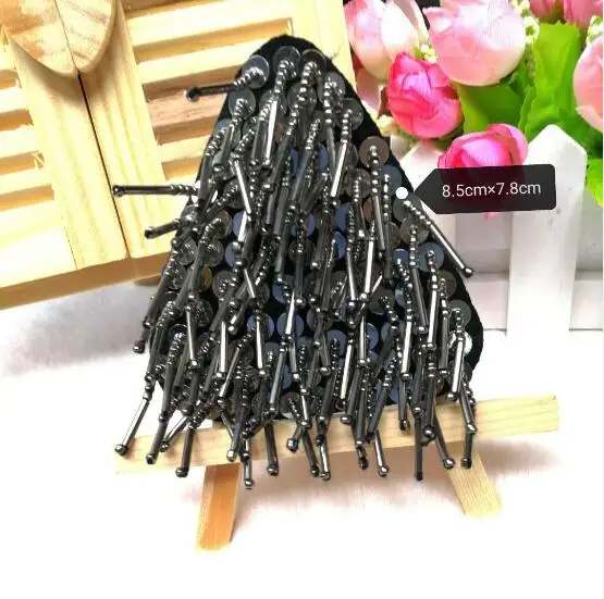 Triangle beads 100 шт/50 пар ручной работы с кисточками, металлическая эполета, винтажный плечевой ремень, брошь в стиле панк, с кисточками, с заклепками, эполеты, эполеты, сценические украшения, сделай сам - Color: Triangle beads